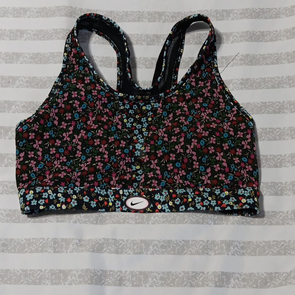 Women's Nike high impact bra